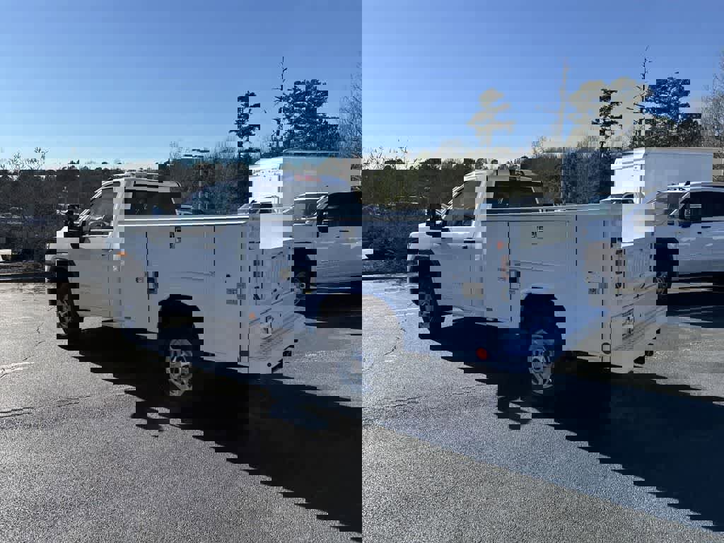 New 2025 GMC Sierra 2500 Pro w/ Convenience Package image 9