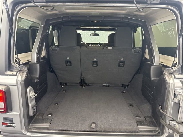 Used 2021 Jeep Wrangler Unlimited Sahara image 18