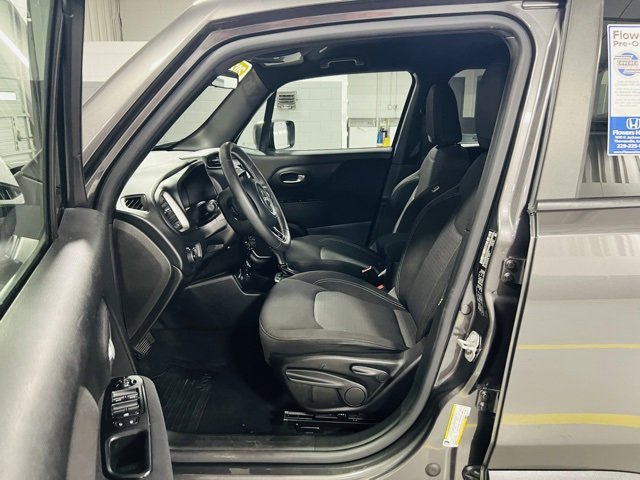 Used 2021 Jeep Renegade Latitude image 20