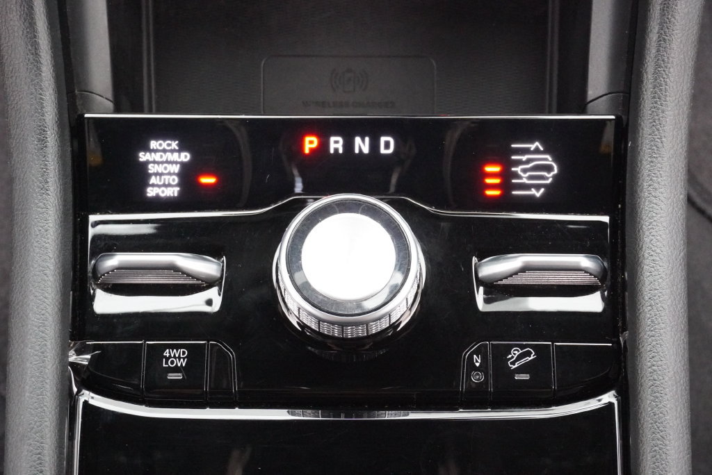 Used 2024 Jeep Grand Cherokee L Overland w/ Advanced Protech Group III AWD/4WD image 19