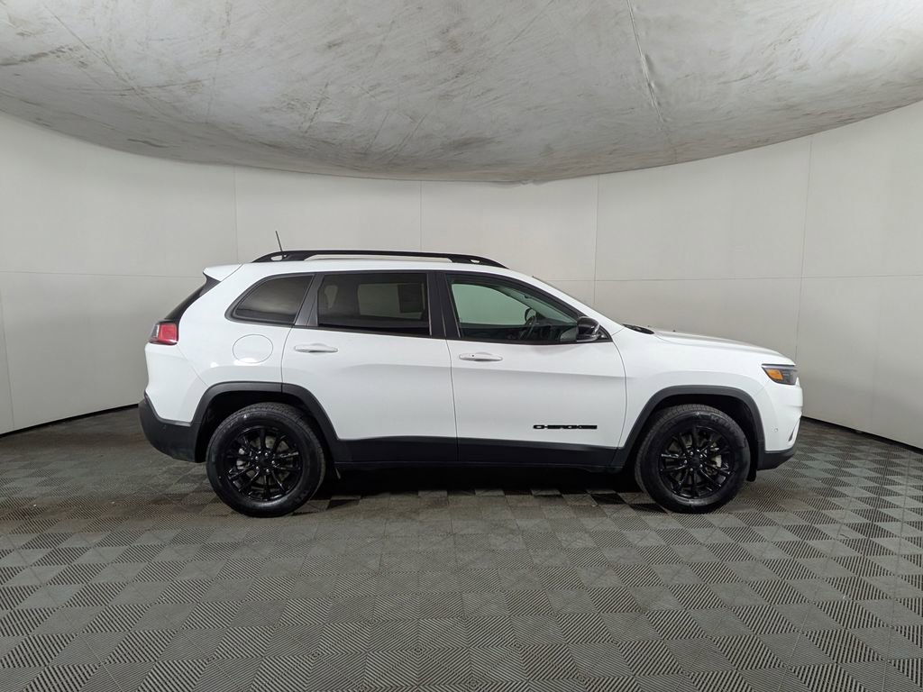 Certified 2023 Jeep Cherokee Altitude Lux image 7