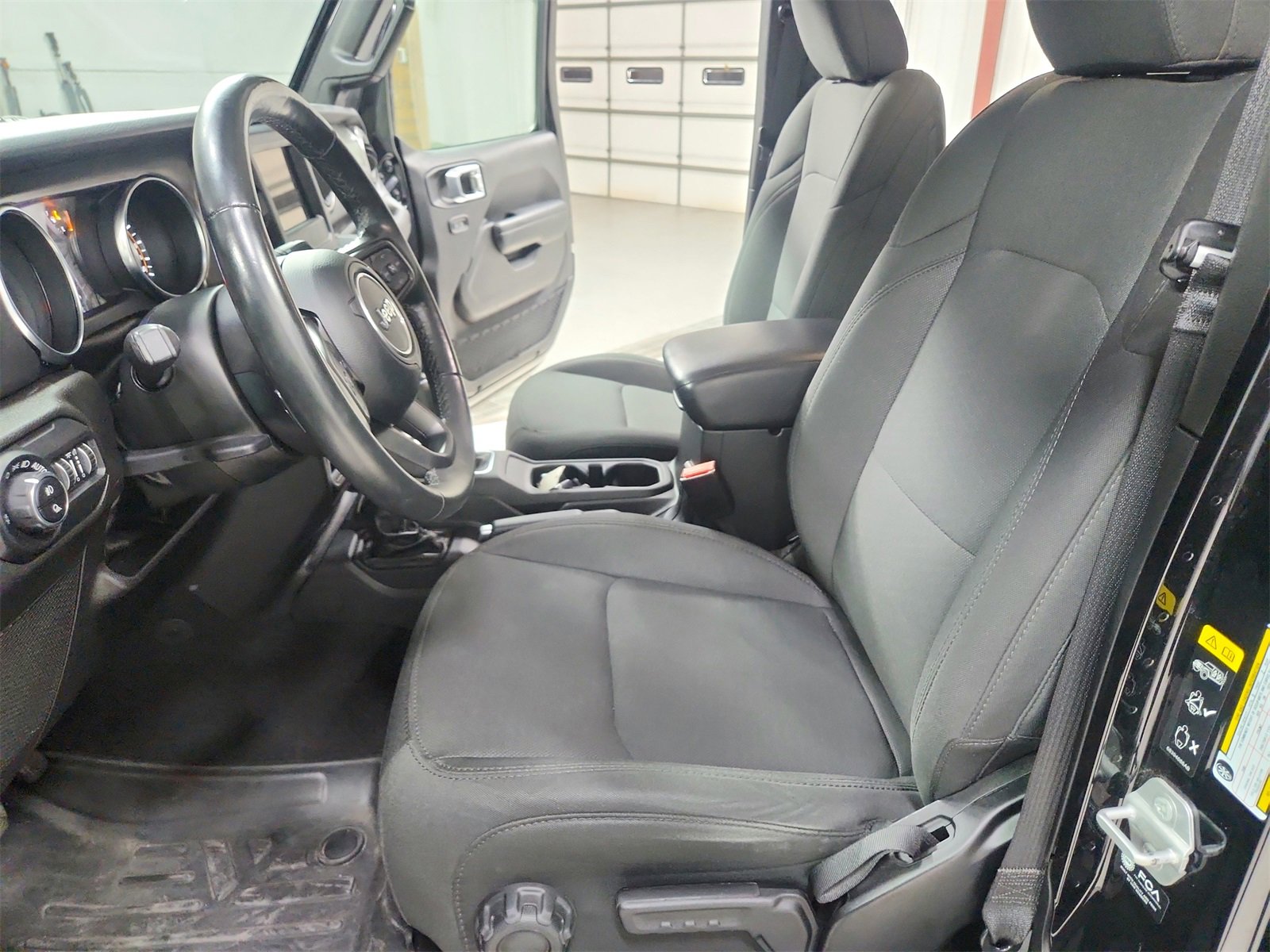 Used 2022 Jeep Gladiator Sport image 19