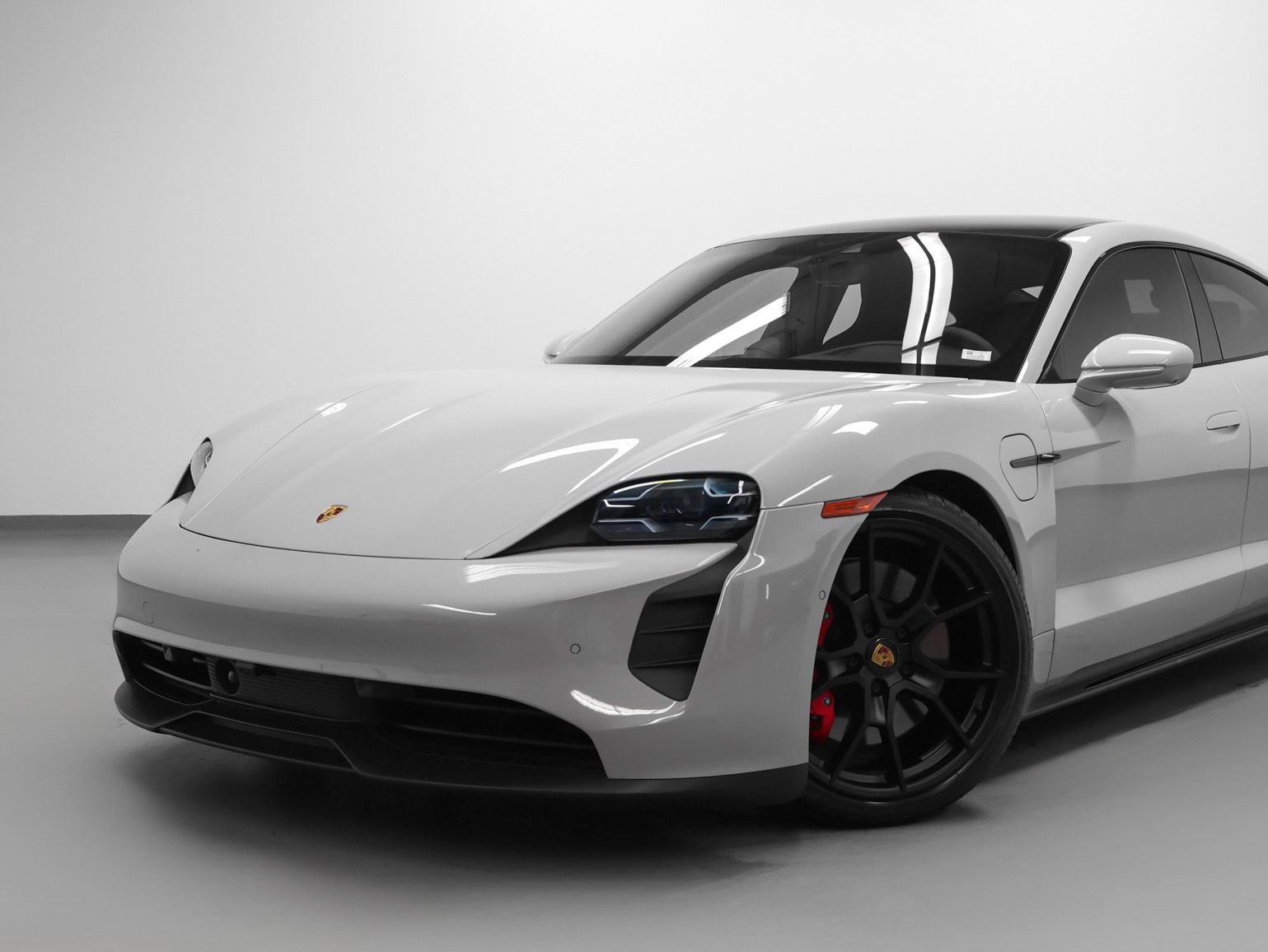 Certified 2024 Porsche Taycan GTS AWD/4WD image 7