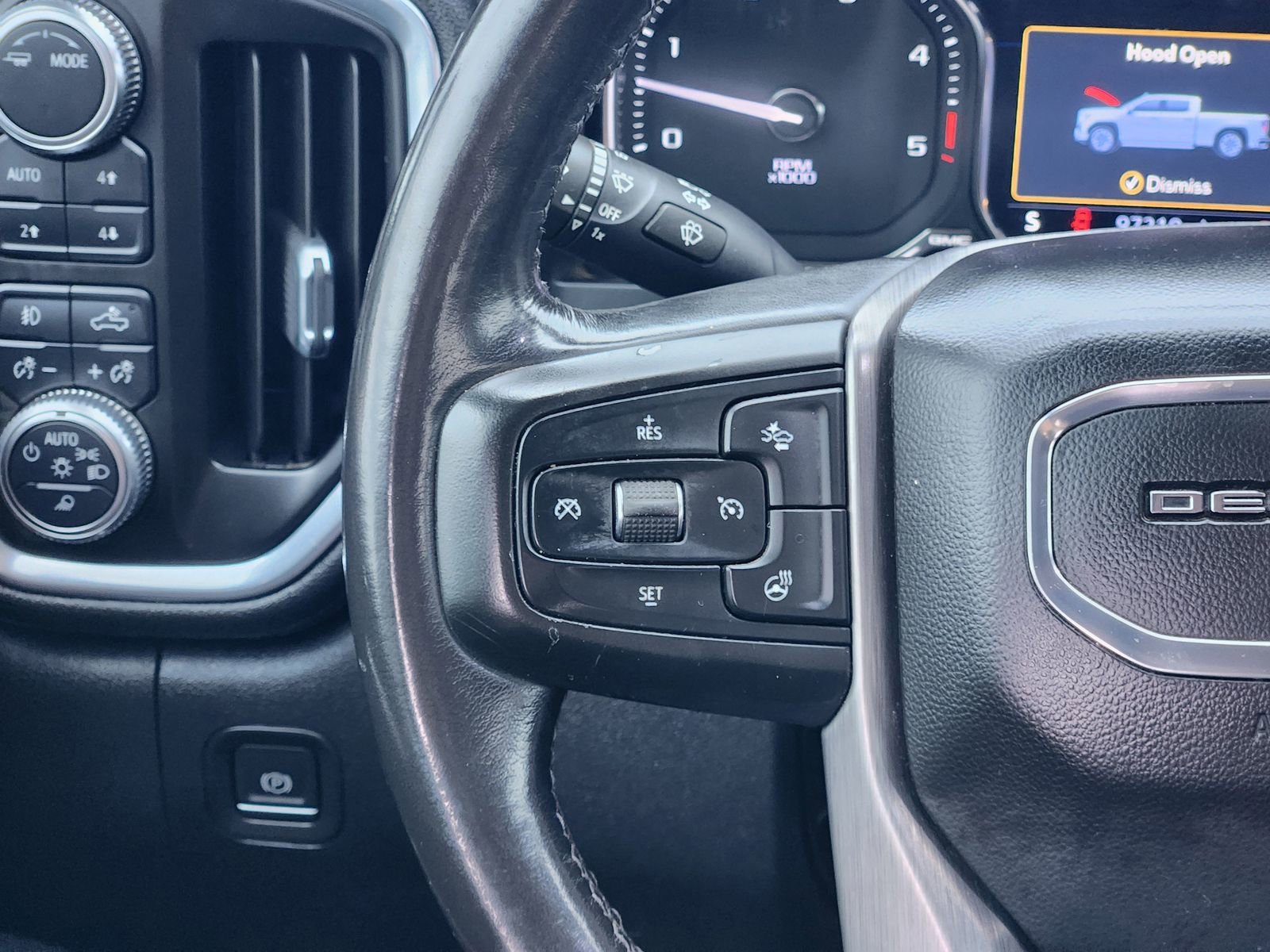 Used 2021 GMC Sierra 2500 Denali w/ Denali Ultimate Package image 27