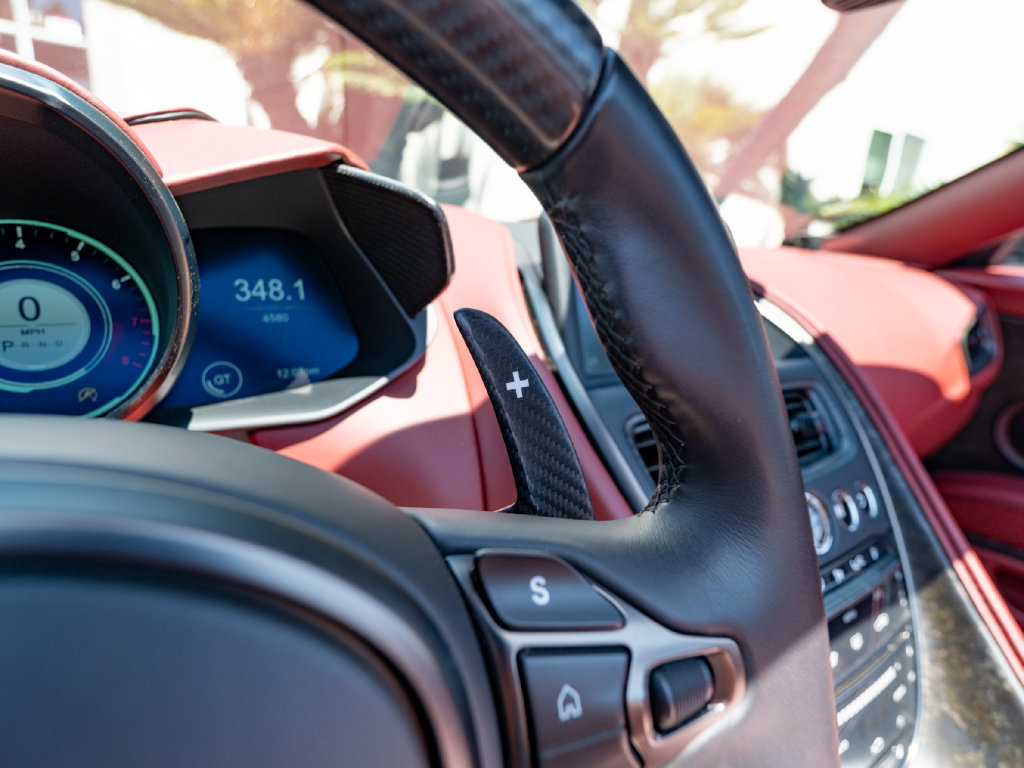 Used 2020 Aston Martin DBS Superleggera Volante RWD image 22