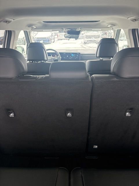 Used 2025 Hyundai Santa Fe XRT image 29