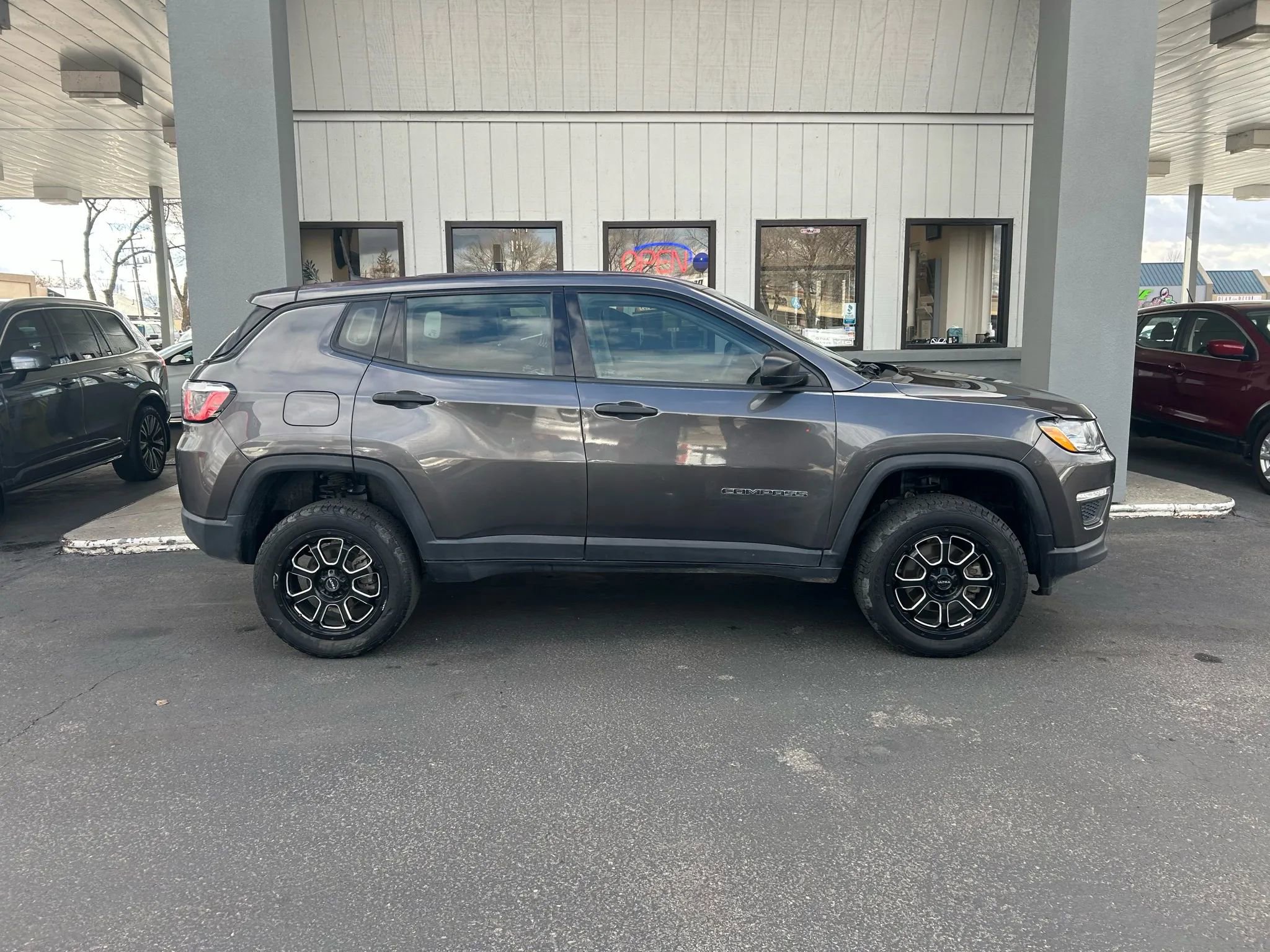Used 2019 Jeep Compass Sport image 26