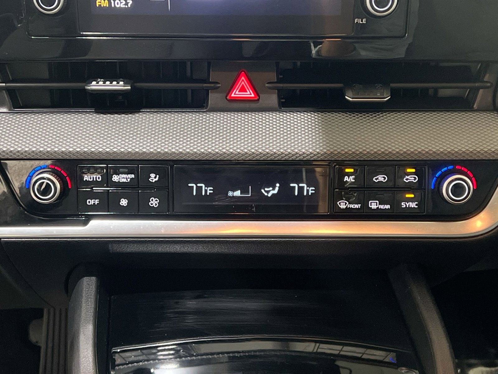 Used 2023 Kia Sportage LX image 18