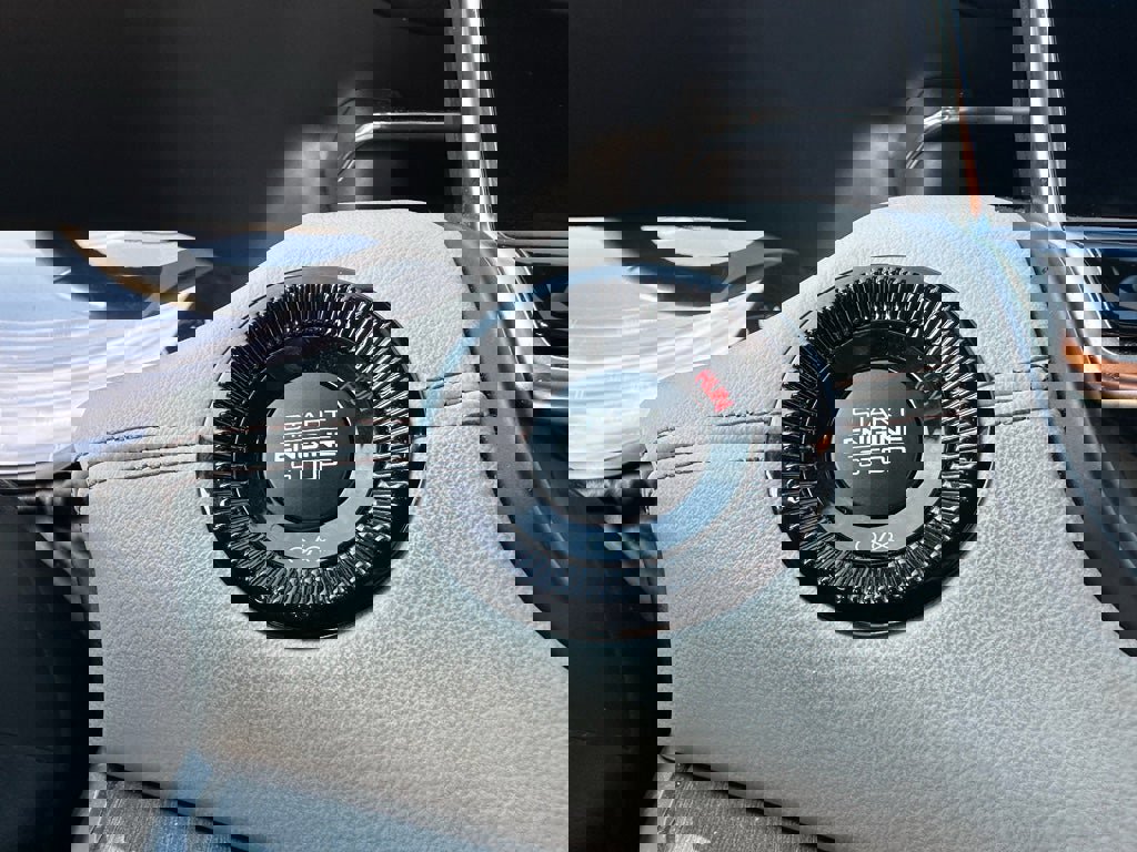 Used 2023 Jeep Compass Limited image 19