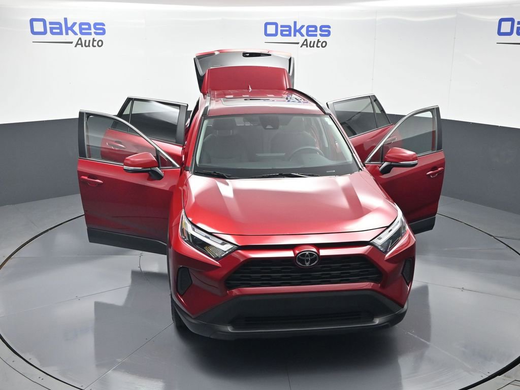 Used 2025 Toyota RAV4 XLE w/ Convenience Package image 59