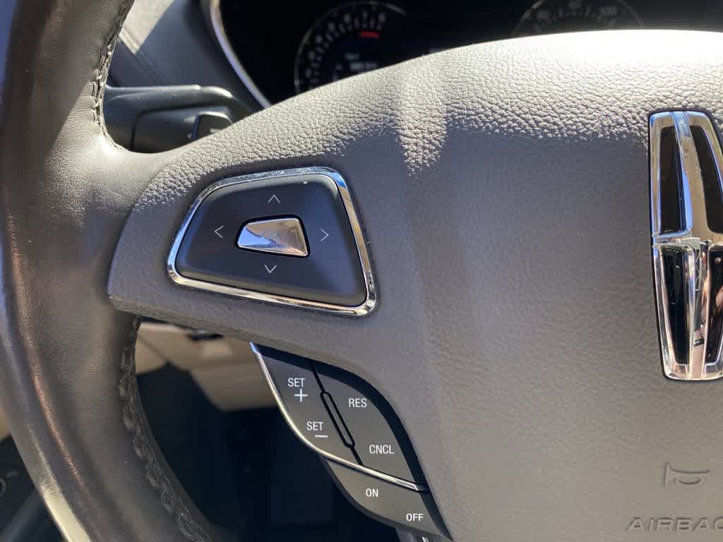 Used 2017 Lincoln MKX Reserve w/ Lincoln MKX Climate Package AWD/4WD image 19