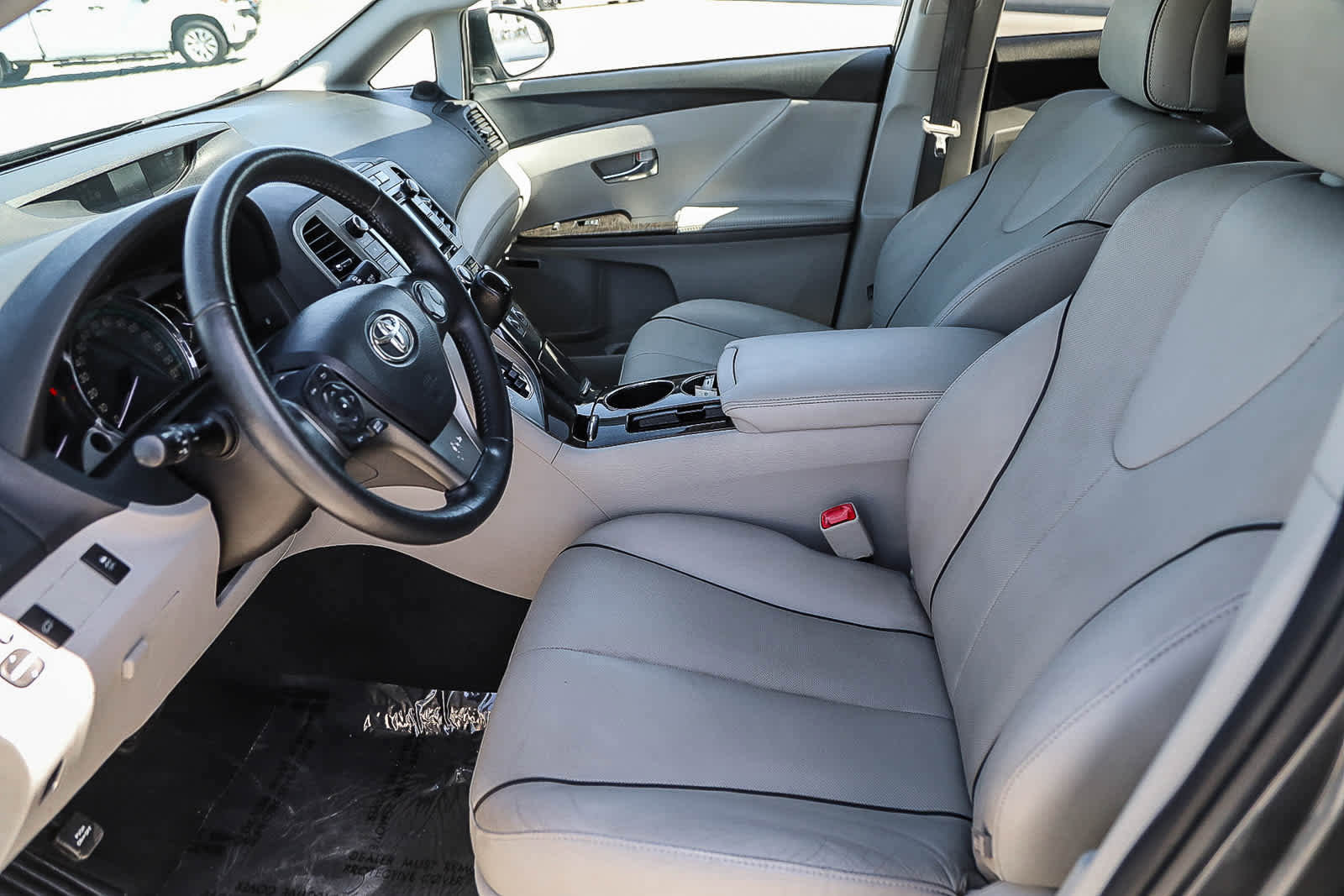 Used 2015 Toyota Venza XLE w/ XLE Premium Package image 17