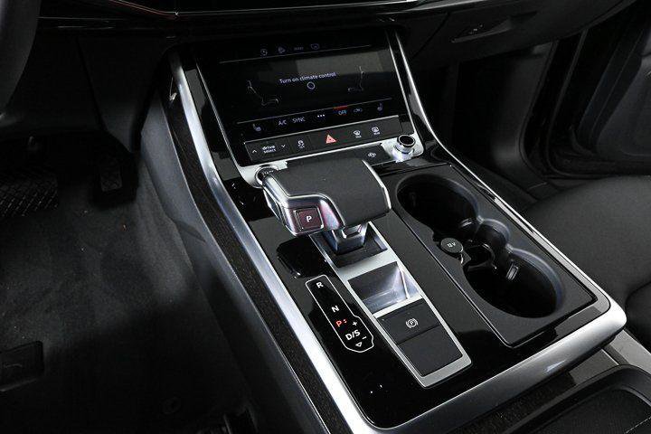 Used 2025 Audi Q8 Premium AWD/4WD image 17