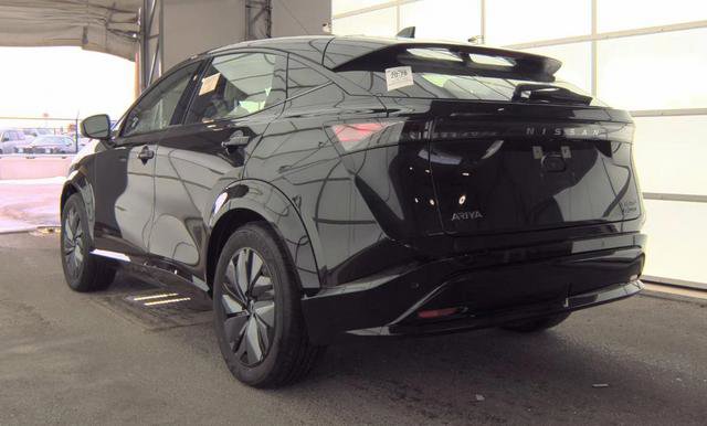 Used 2023 Nissan Ariya AWD image 4