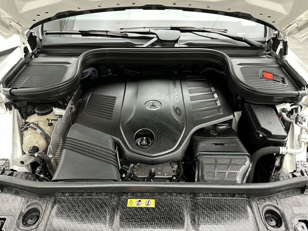 Used 2021 Mercedes-Benz GLS 450 4MATIC image 27