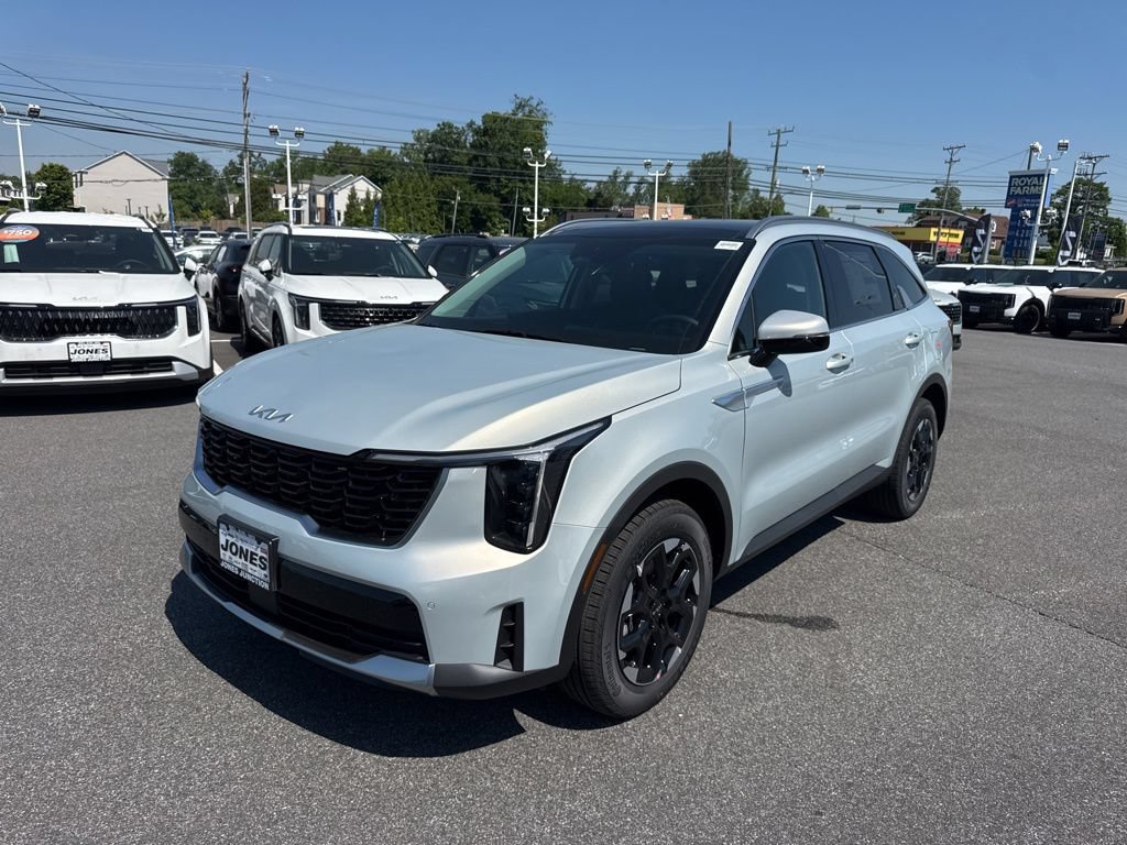New 2026 Kia Sorento S w/ S Panoramic Sunroof Package
