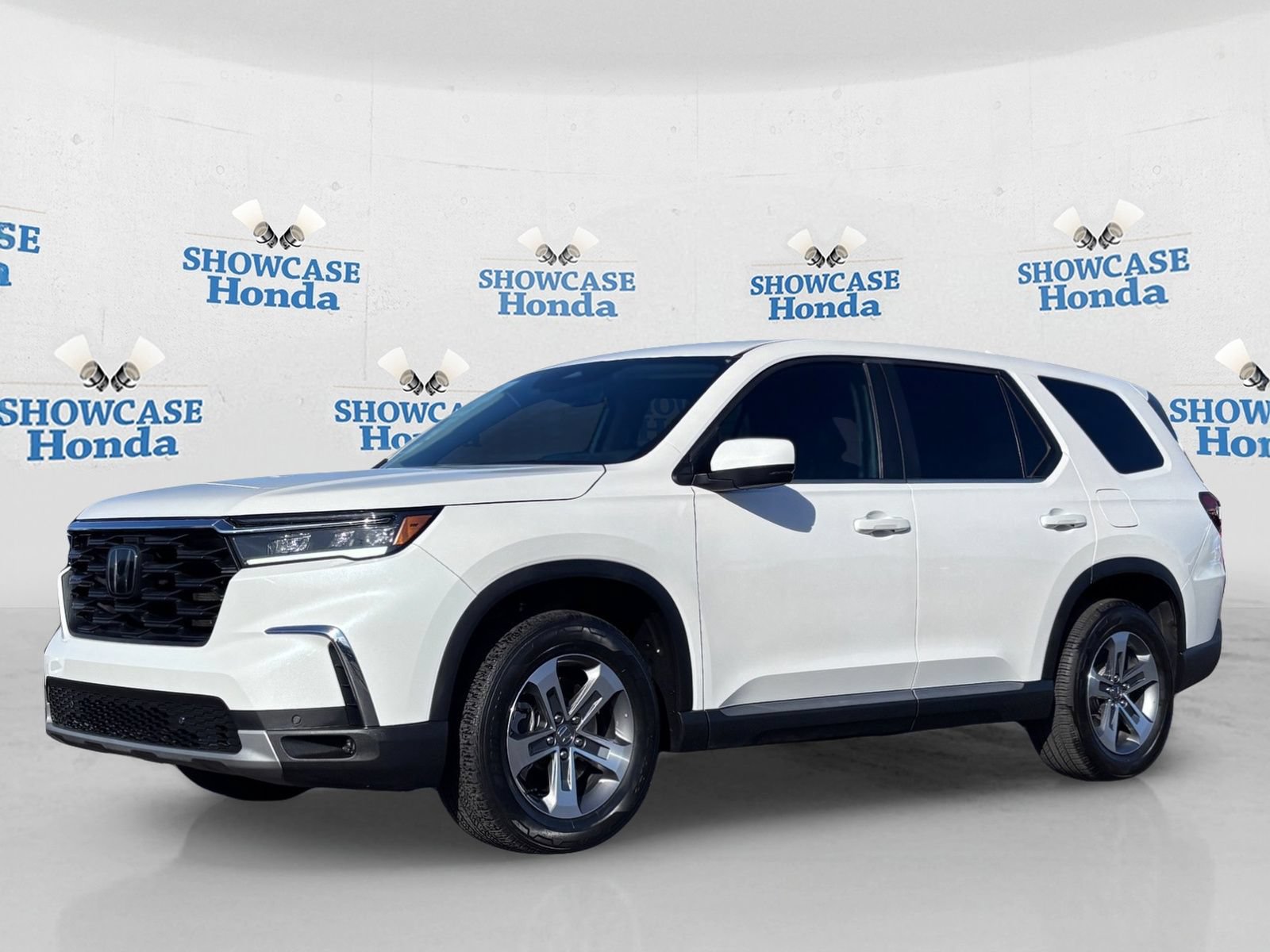 Certified 2024 Honda Pilot EX-L image 2