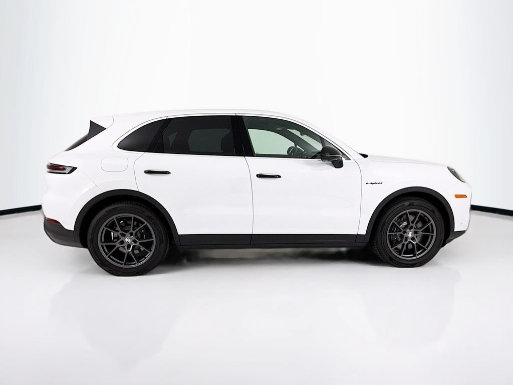 Certified 2025 Porsche Cayenne E-Hybrid AWD/4WD image 8