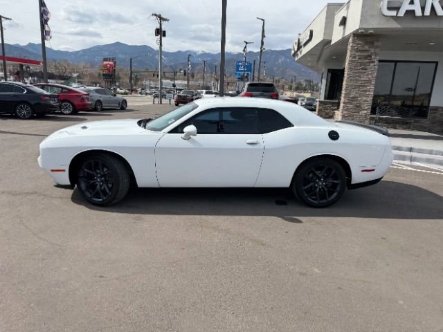 Used 2021 Dodge Challenger SXT w/ Blacktop Package image 4