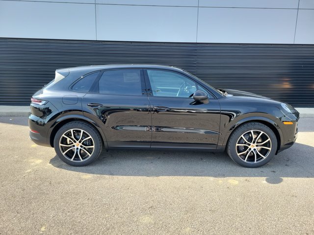 New 2026 Porsche Cayenne AWD/4WD image 8