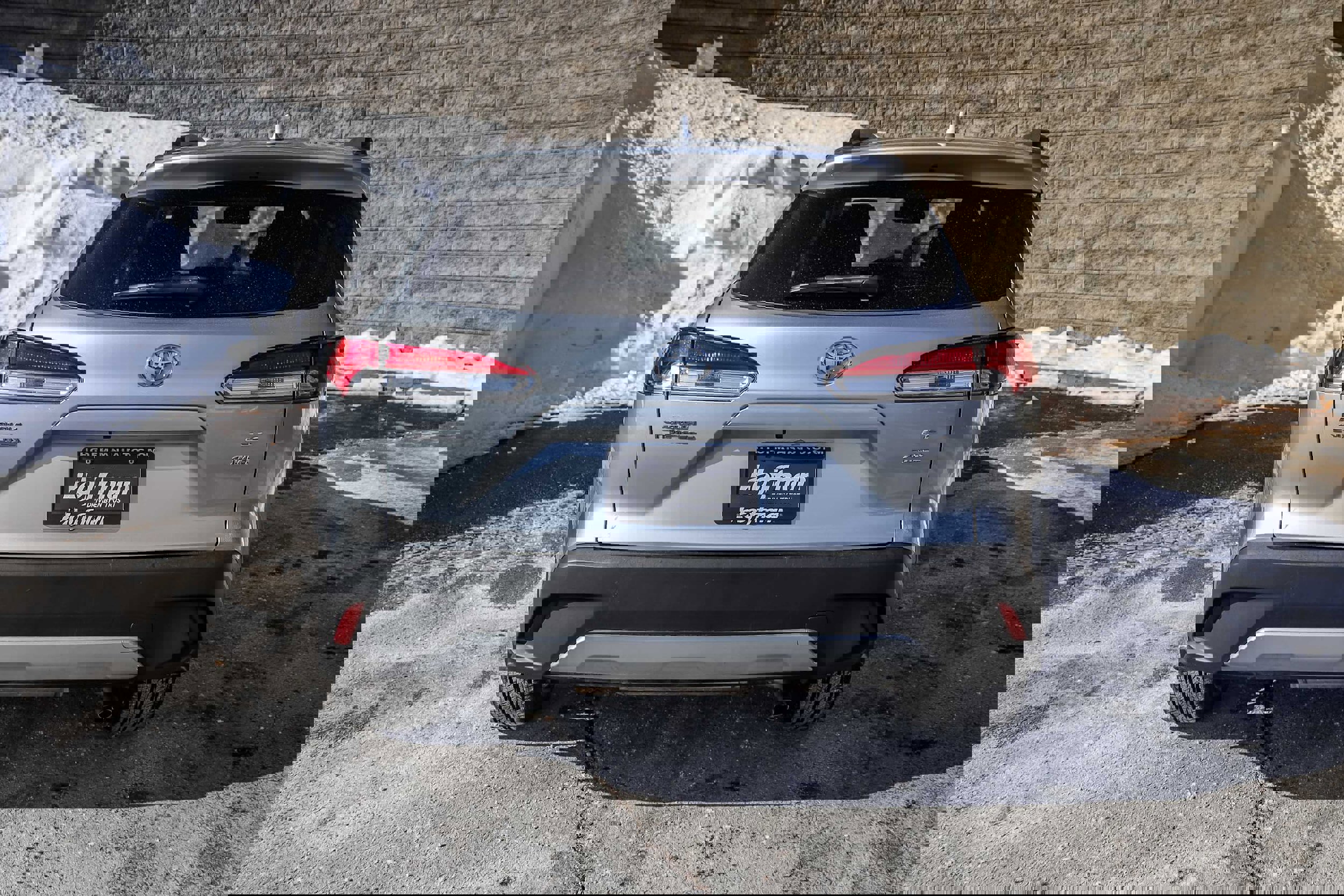 Certified 2023 Toyota Corolla Cross LE w/ Moonroof Package image 8