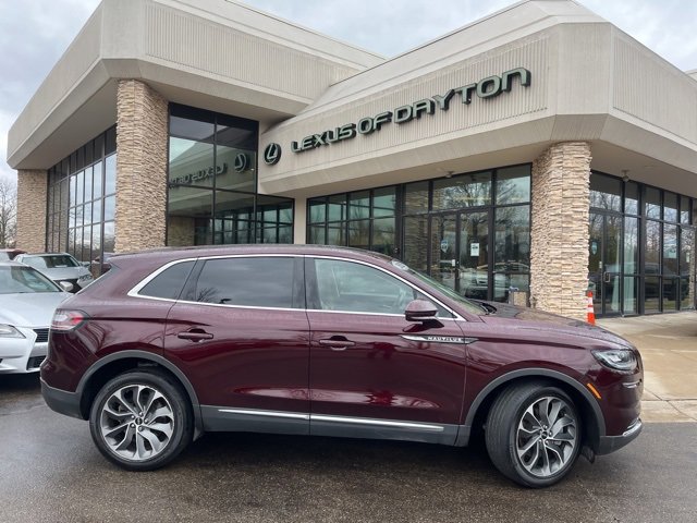 Used 2023 Lincoln Nautilus Reserve image 3