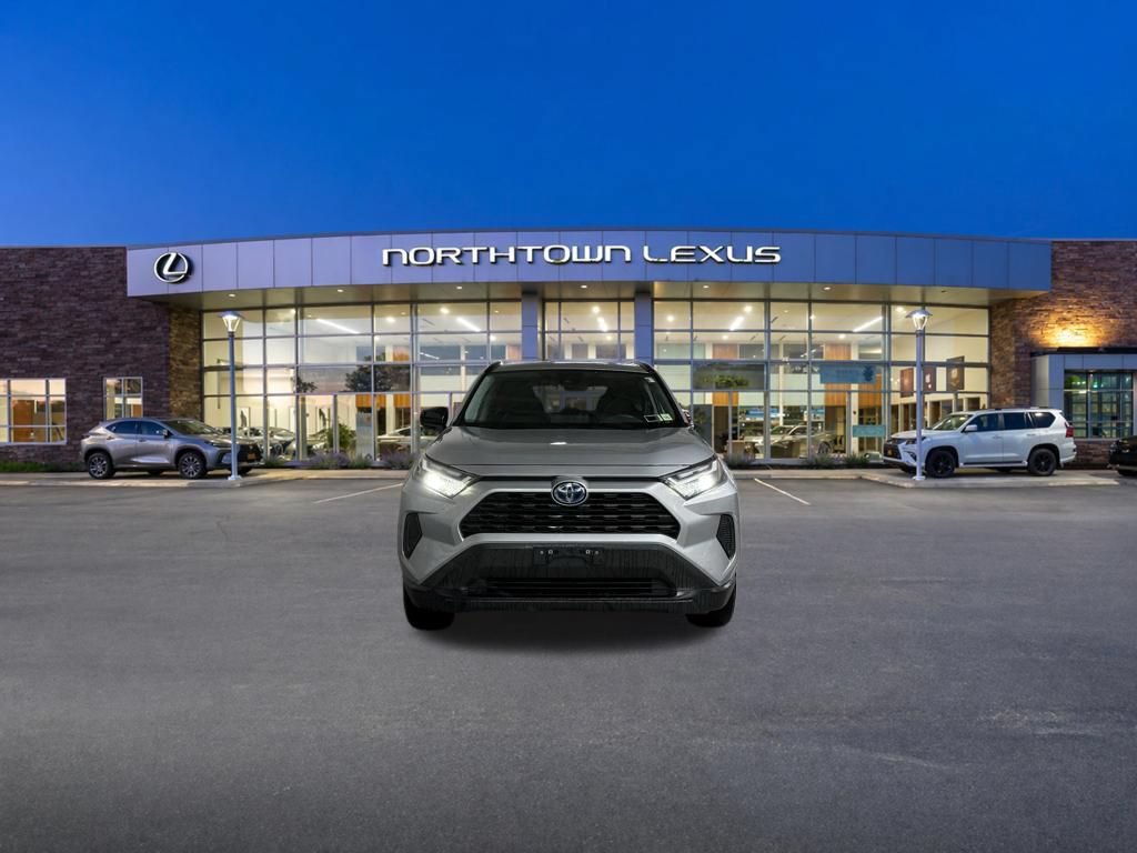 Used 2024 Toyota RAV4 LE AWD/4WD image 19