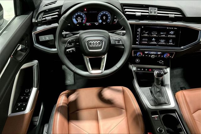 Used 2025 Audi Q3 2.0T Premium w/ Convenience Package image 5
