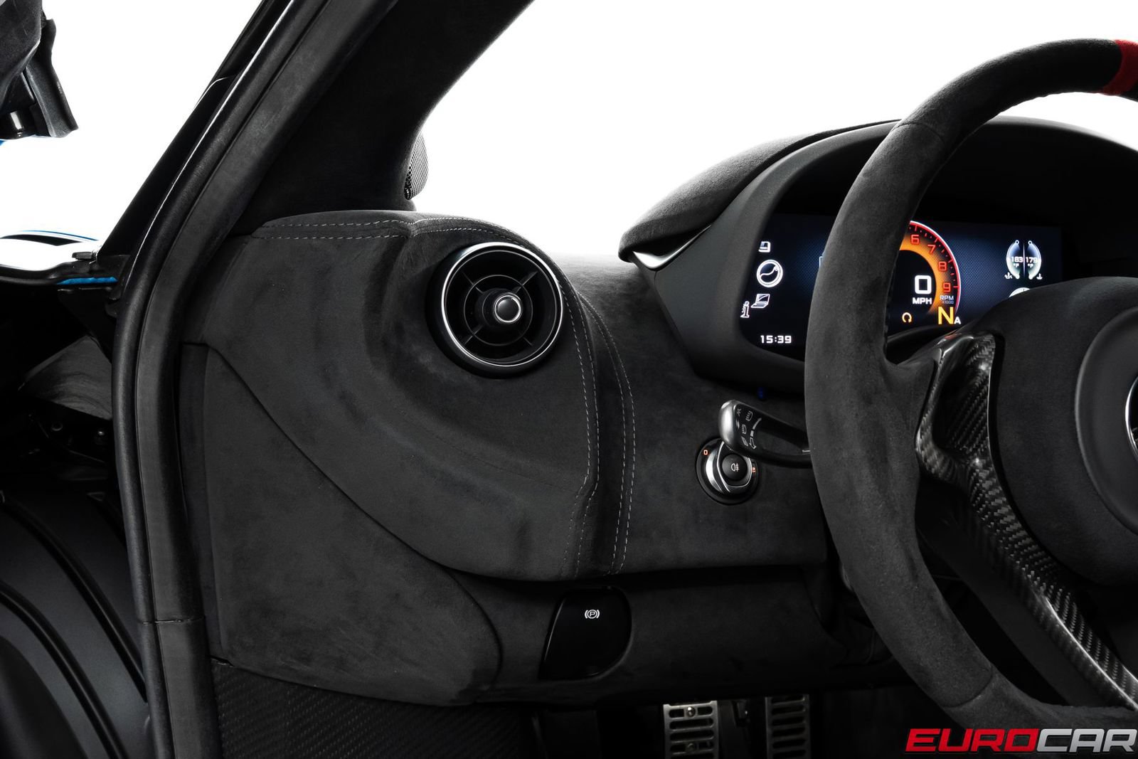 Used 2020 McLaren 620R RWD image 36