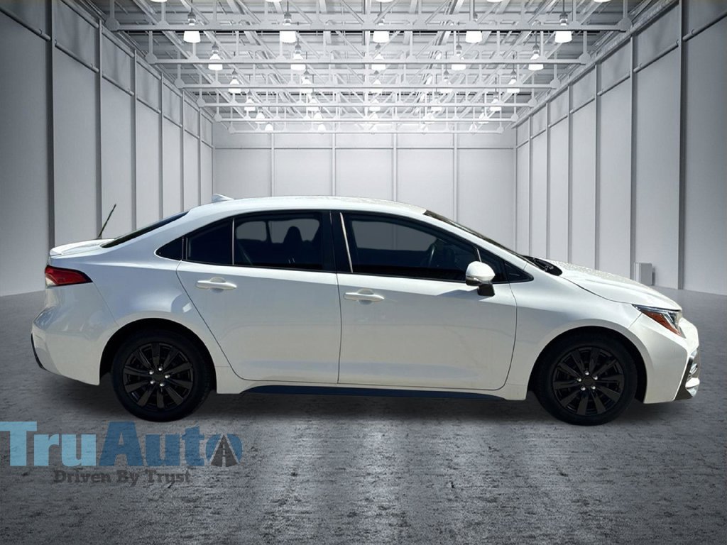 Used 2022 Toyota Corolla SE FWD image 9