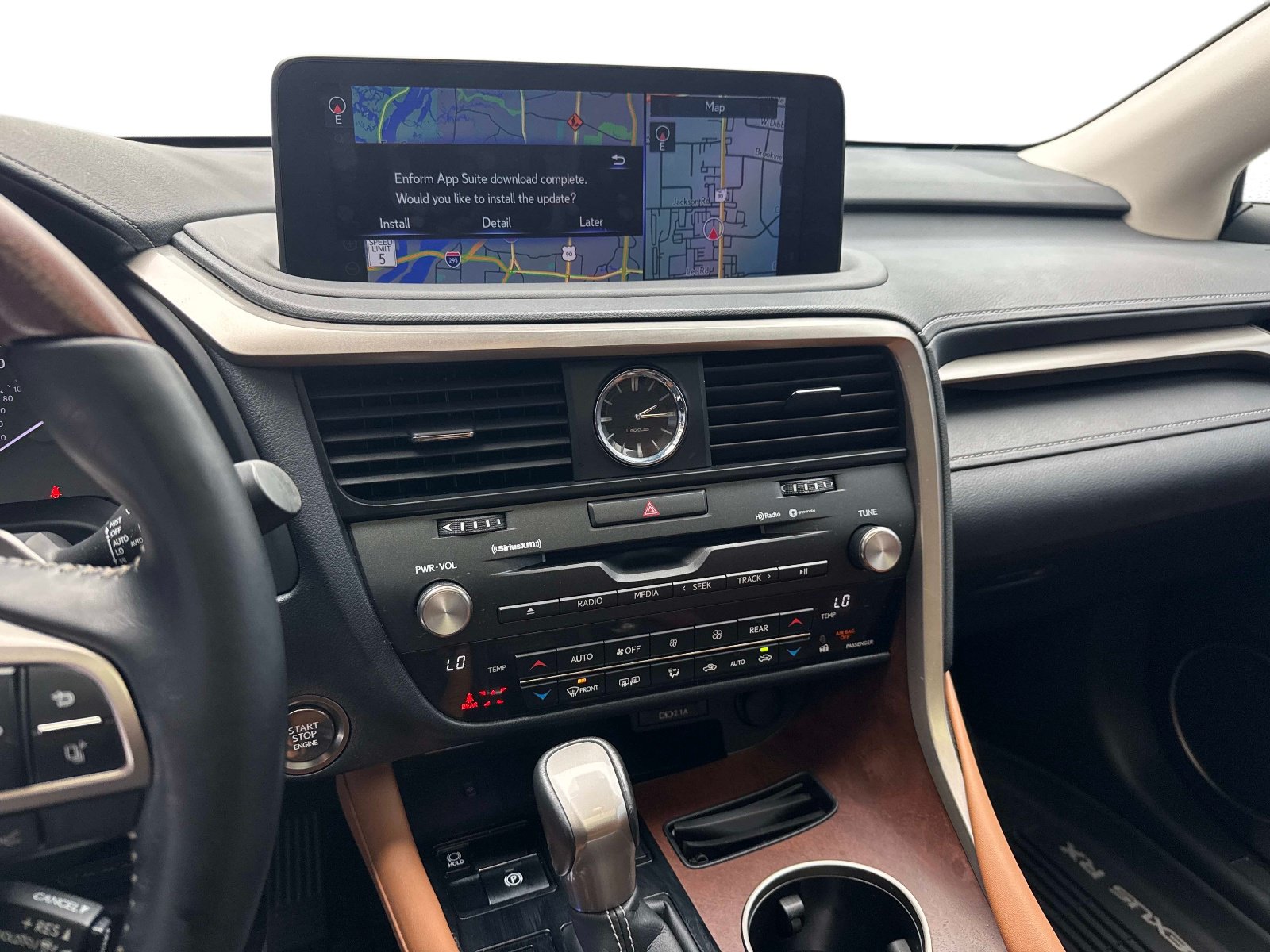 Certified 2022 Lexus RX 350L Premium w/ Premium Package AWD/4WD image 26