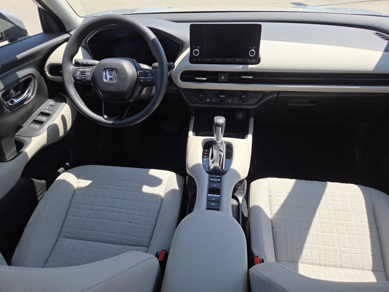 Used 2024 Honda HR-V LX image 19