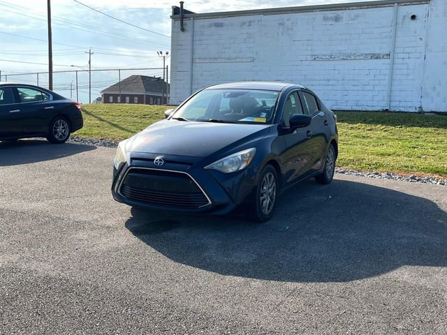 Used 2016 Scion iA FWD image 7