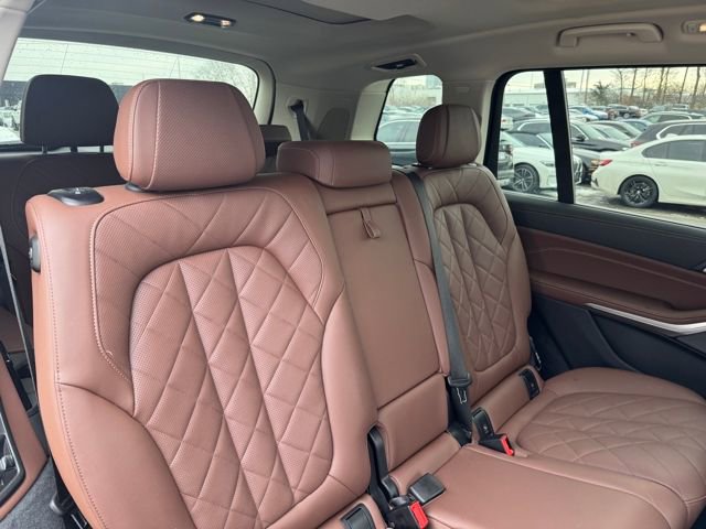 Certified 2023 BMW X7 xDrive40i w/ Executive Package image 30