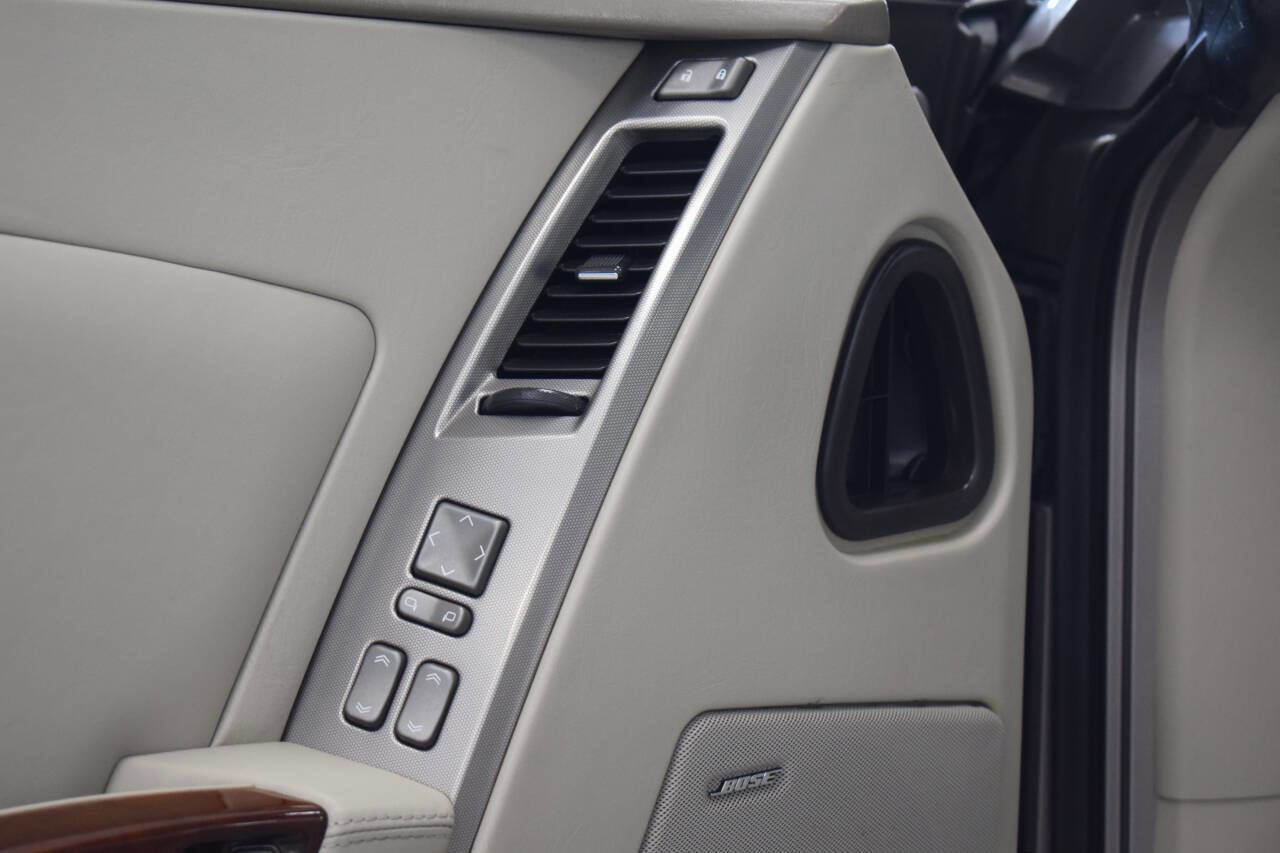 Used 2005 Cadillac XLR image 51