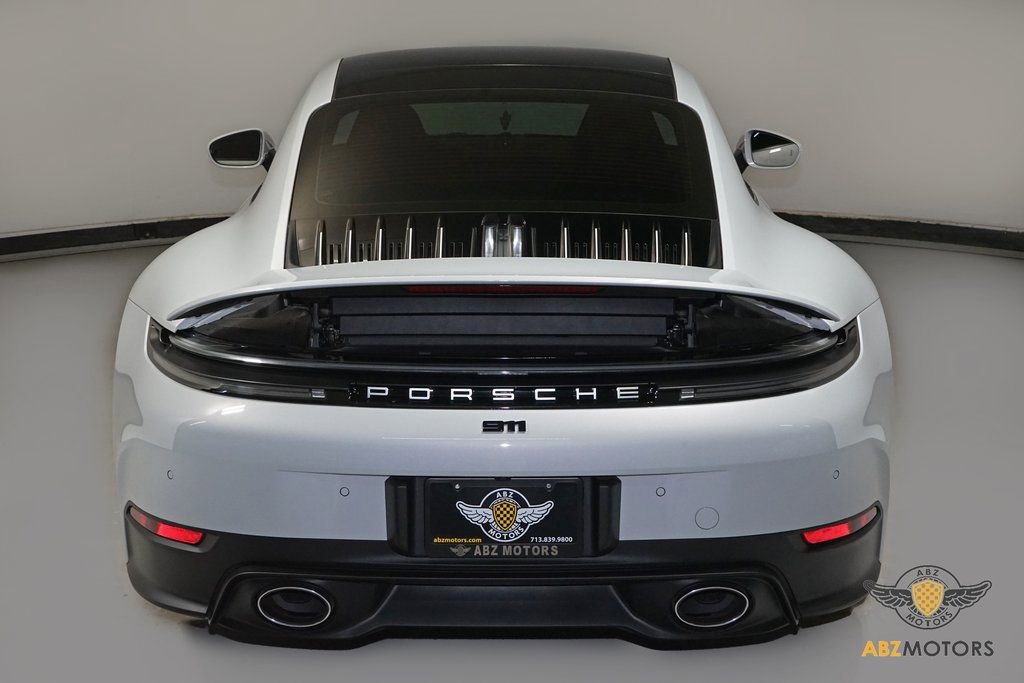 Used 2025 Porsche 911 Carrera image 8