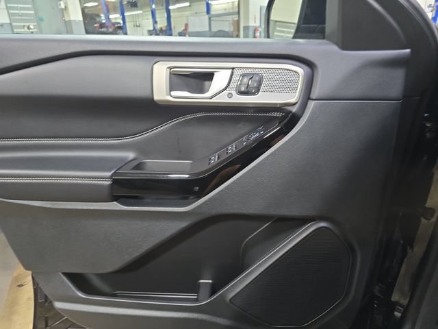 Used 2023 Ford Explorer ST w/ Equipment Group 401A AWD/4WD image 32