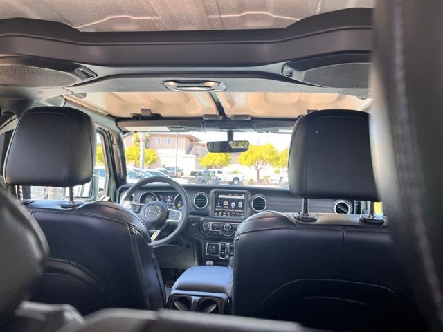 Used 2023 Jeep Wrangler Unlimited Sahara image 41