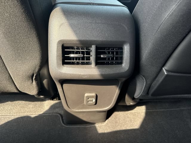 Used 2024 GMC Terrain SLE w/ Driver Convenience Package FWD image 20