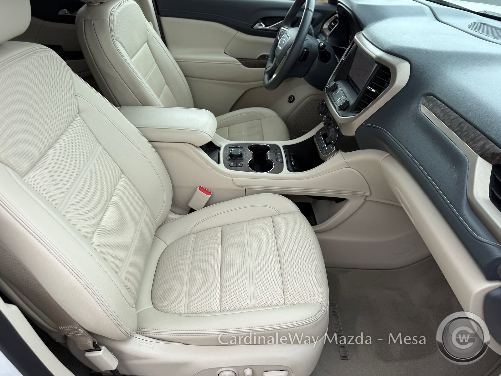 Used 2023 GMC Acadia Denali AWD/4WD image 33