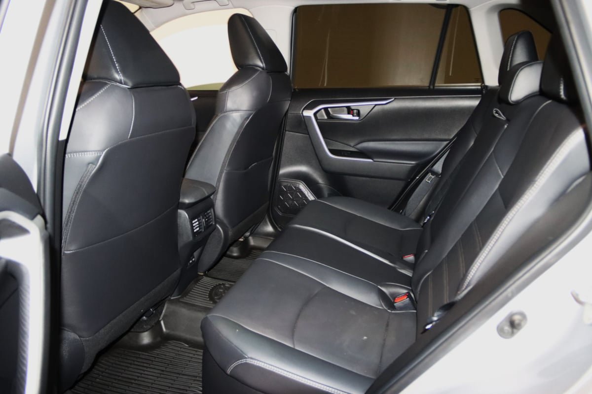 Used 2022 Toyota RAV4 XLE Premium AWD/4WD image 48