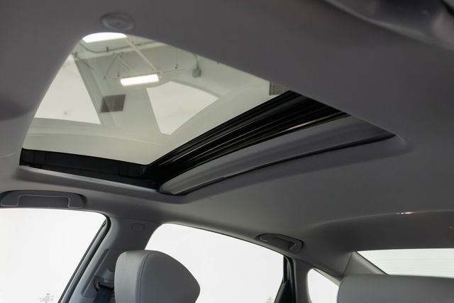 Used 2018 Honda Accord Touring image 4
