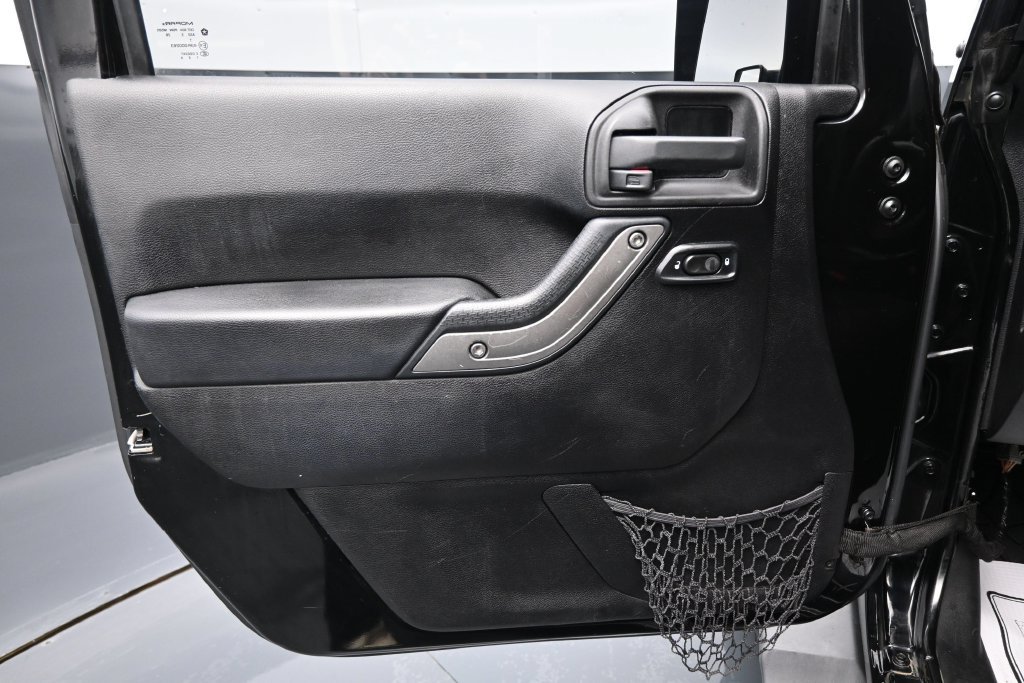 Used 2013 Jeep Wrangler Unlimited Sport AWD/4WD image 10
