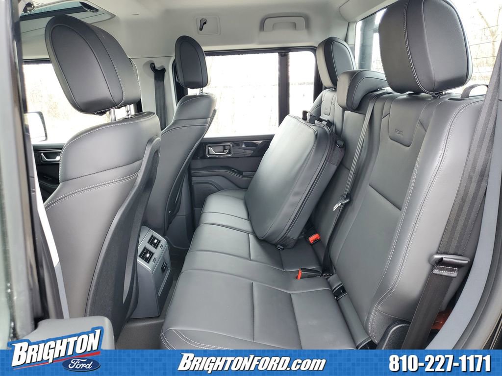 Used 2025 INEOS Grenadier Fieldmaster Edition image 11