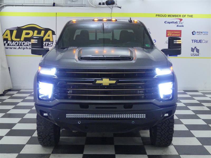 Used 2021 Chevrolet Silverado 3500 High Country w/ Z71 Off-Road Package AWD/4WD image 2