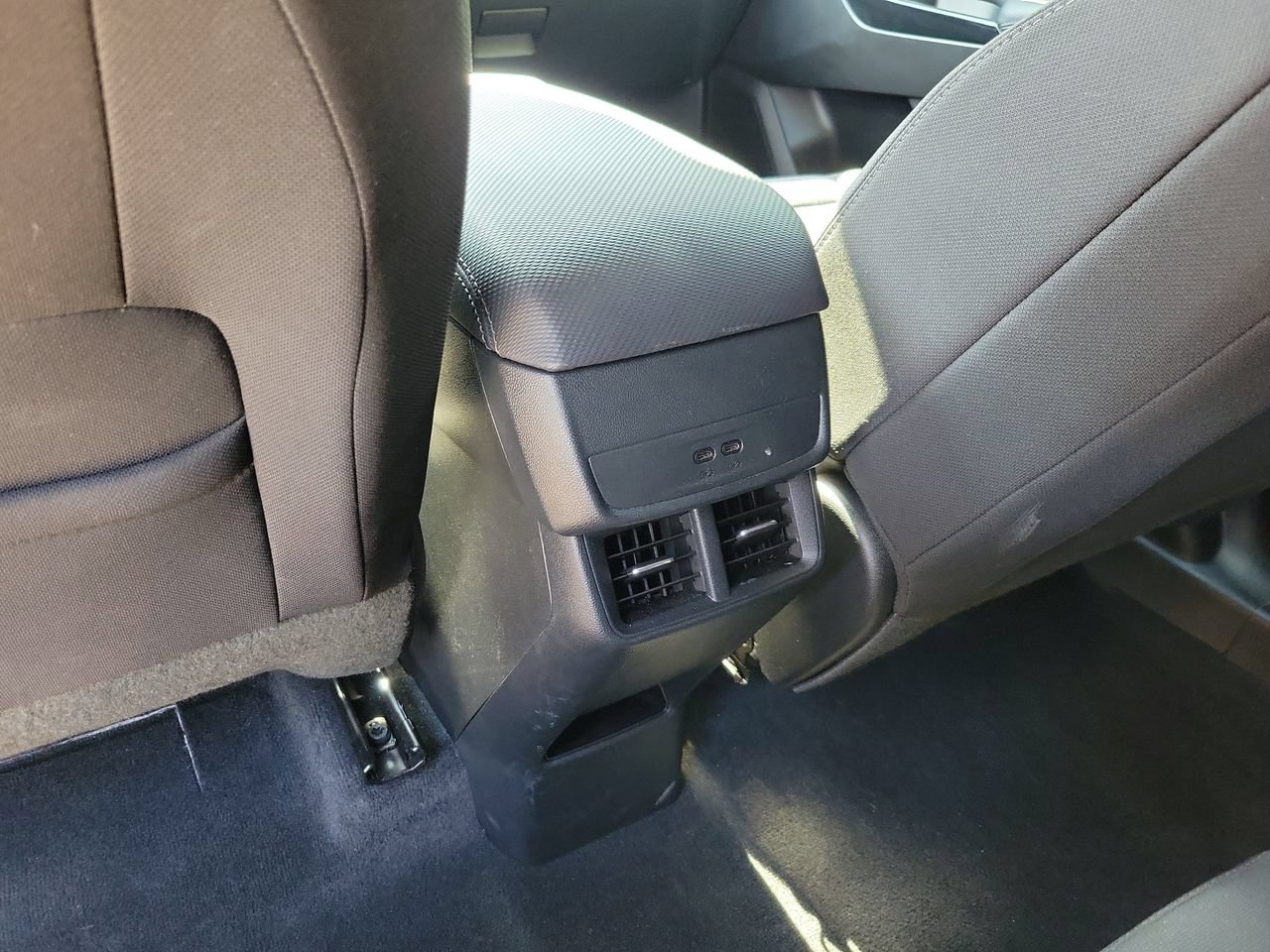 Used 2026 Chevrolet Equinox LT FWD image 10