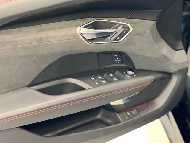 Used 2022 Audi RS e-tron GT image 17