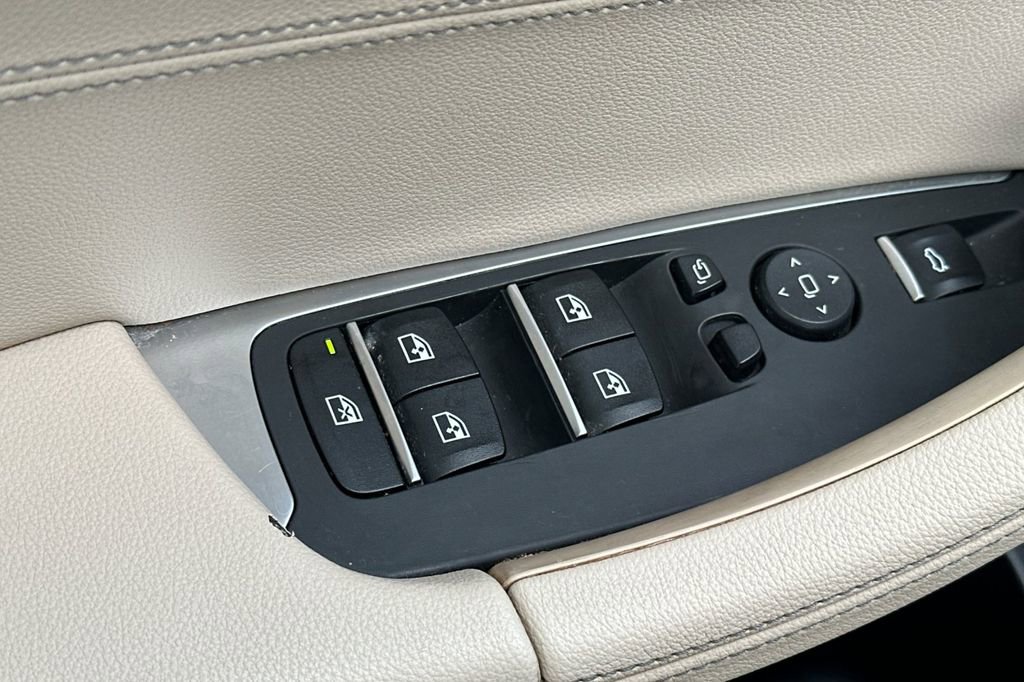 Used 2019 BMW X3 xDrive30i w/ Premium Package image 11