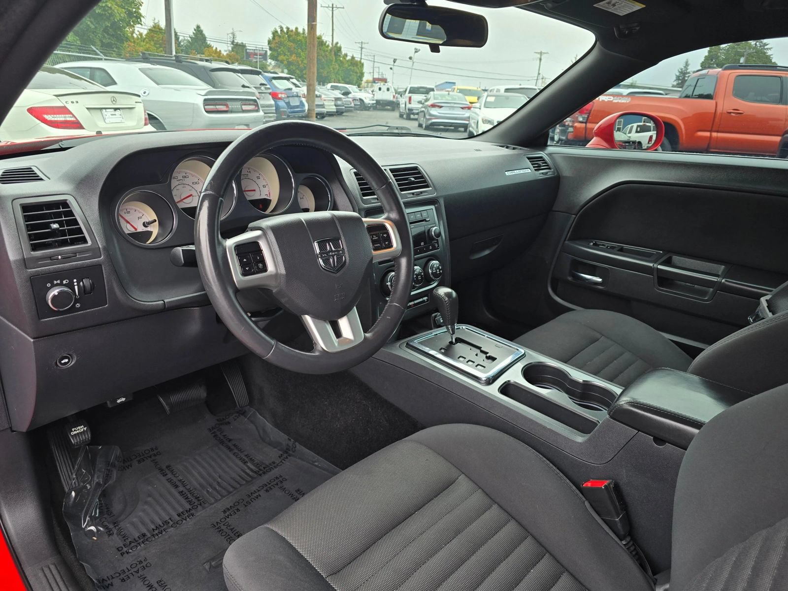 Used 2014 Dodge Challenger SXT RWD image 16