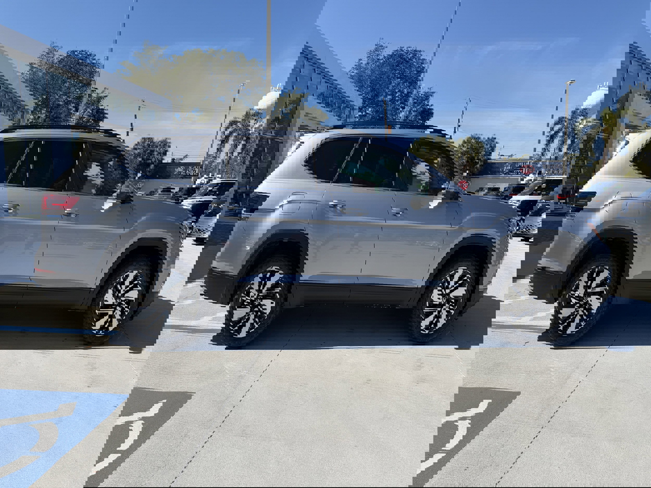 New 2026 Volkswagen Atlas SE video 2